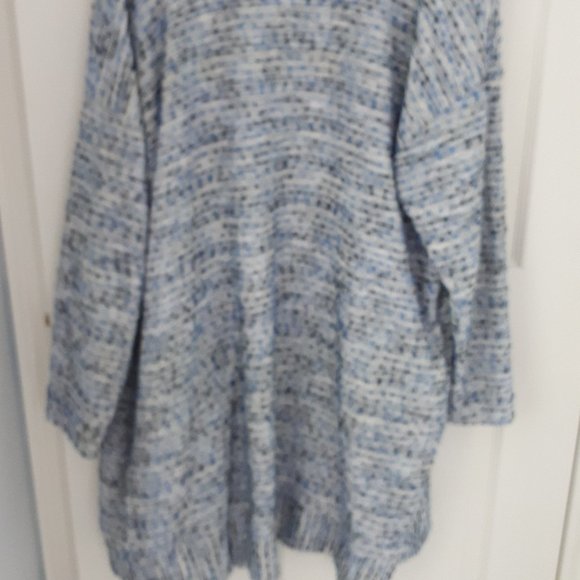 Jones New York Women's sweater - Picture 2 of 3